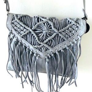 Violet Pearl Day & Mood crossbody fringe